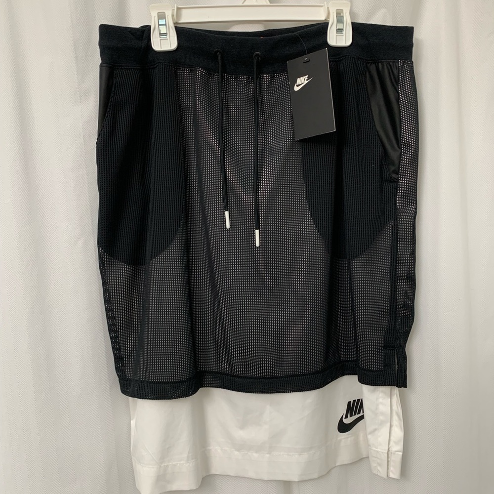 BNWT Nike two layer skirt